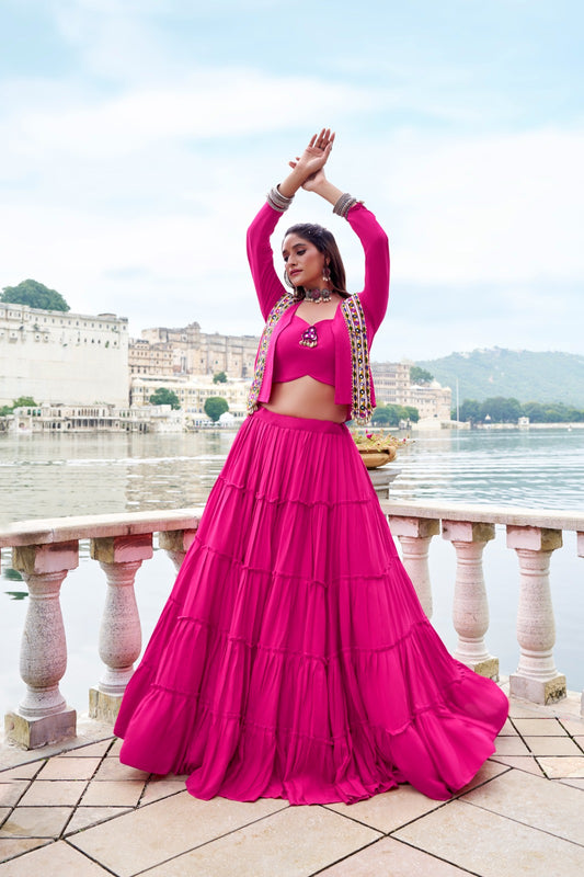 Lehenga choli rose fuchsia avec koti veste COLLECTION KINJAL