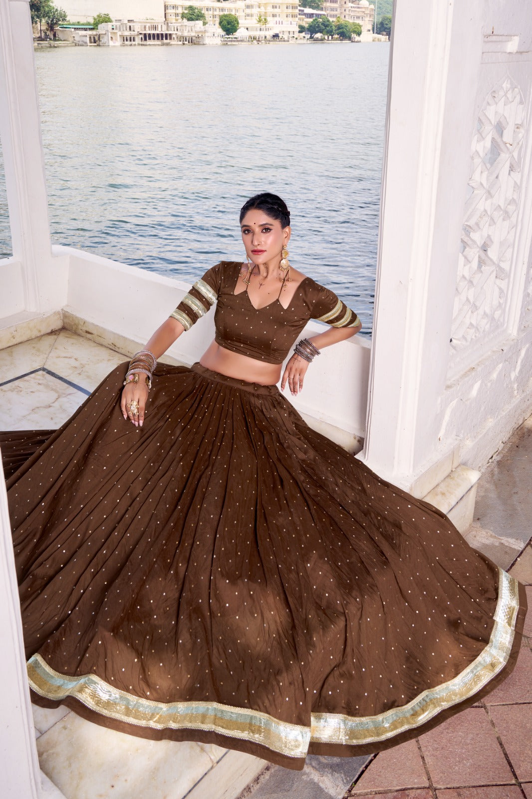 Lehenga de Navratri Chanderi JULLY marron