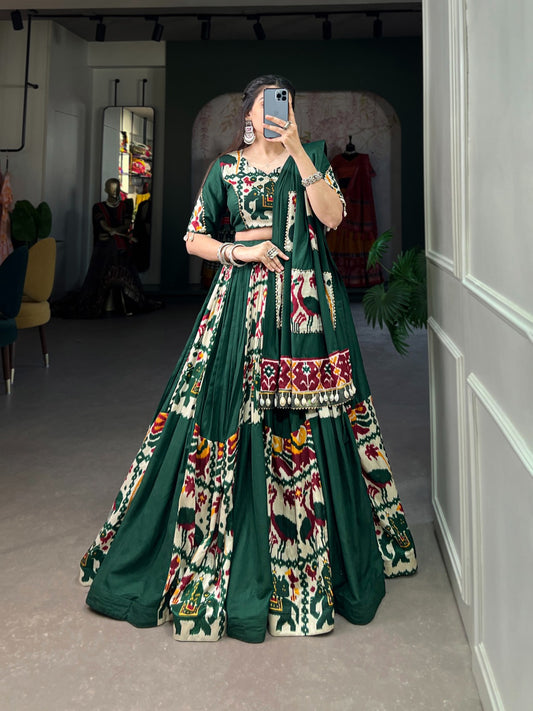 Lehenga de Navratri Gota Patti vert en rayon et soie