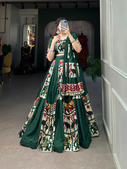 Lehenga de Navratri Gota Patti vert en rayon et soie