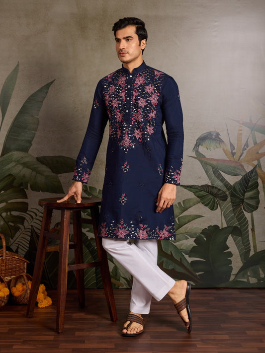 Ensemble Kurta bleu marine Homme avec broderies fleurs et travail de miroirs