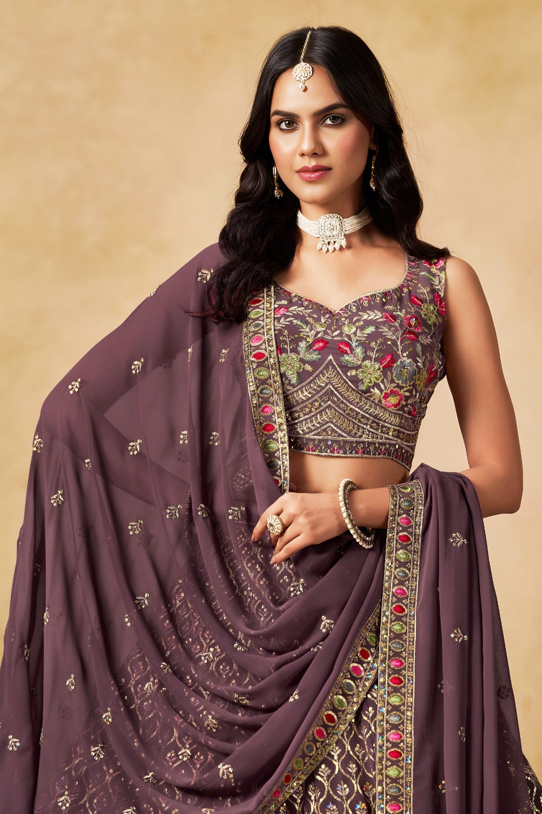 Lehenga violet clair avec broderies romantiques de fleurs COLLECTION MONICA