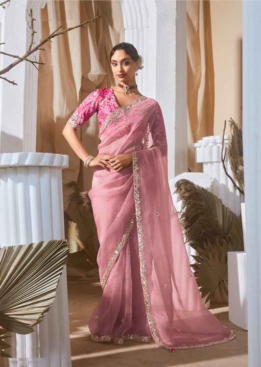 Sari moderne rose clair et fuchsia en tissu fantaisie et dentelle COLLECTION KANIKA