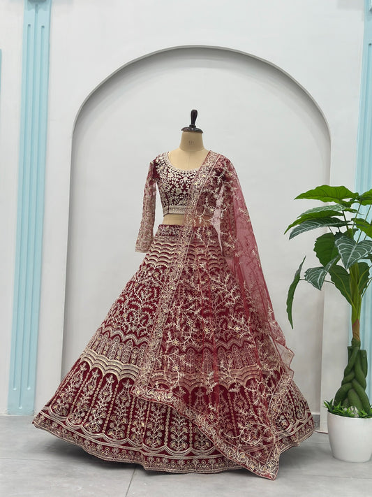 Eleganter rosa-grauer Braut-Lehenga mit Zarkan-Stickerei und Pailletten