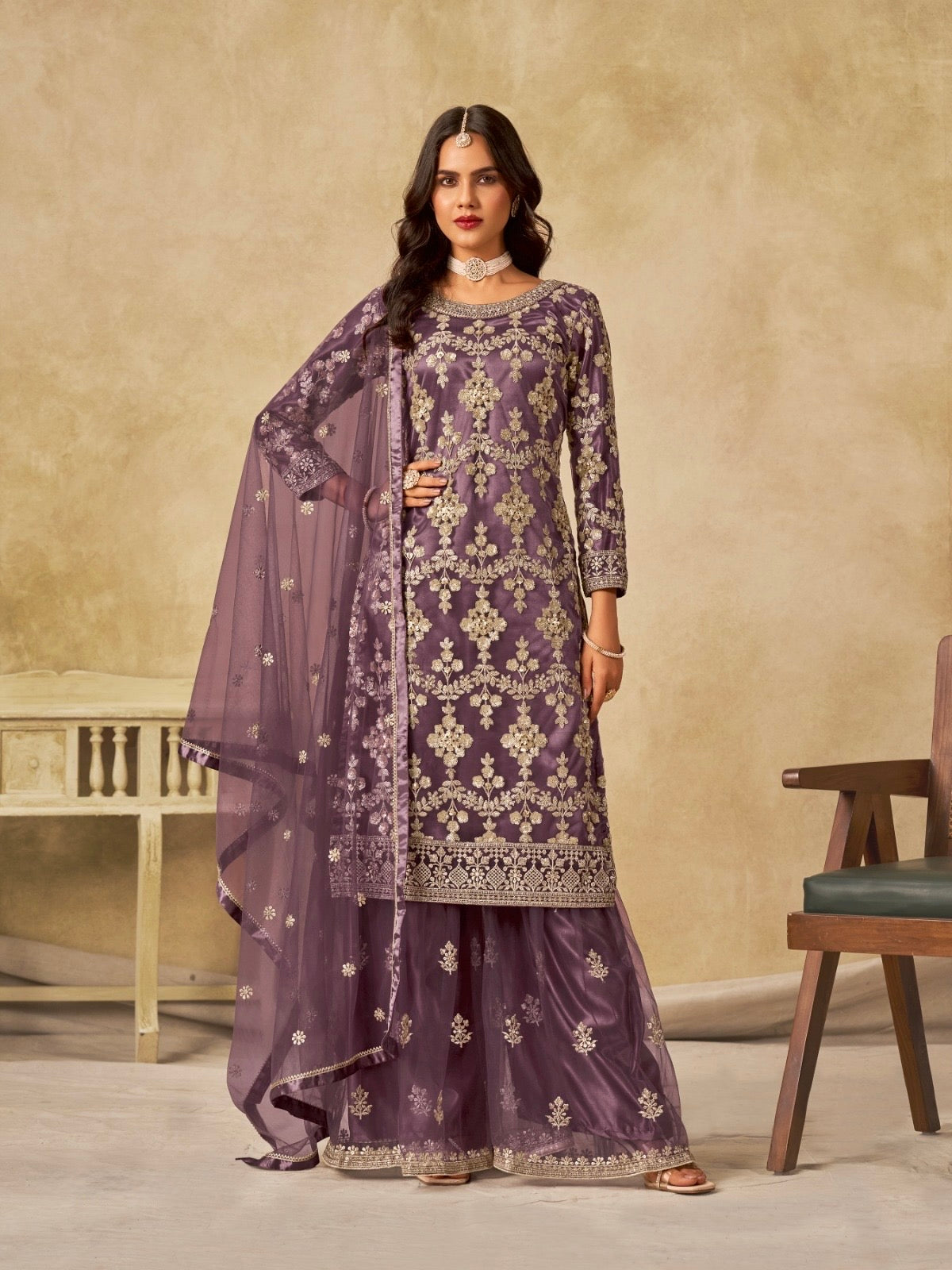 Salwar suit violet prune en net COLLECTION SIMARAN