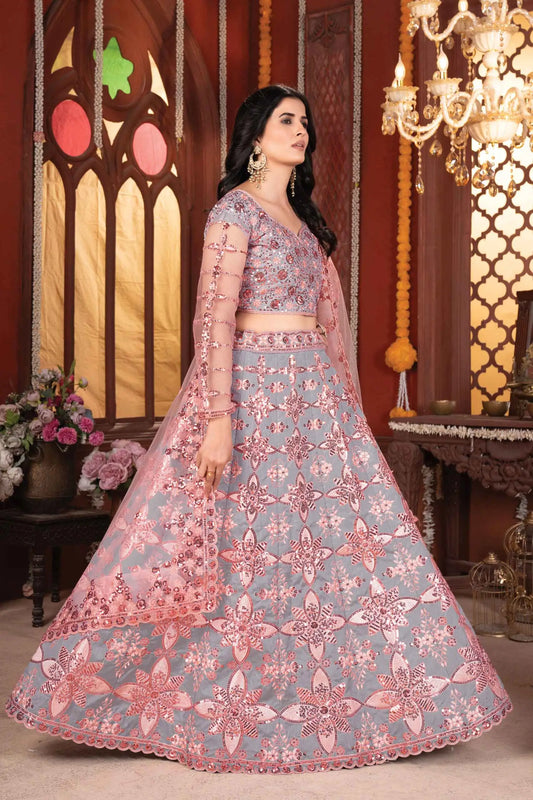 Lehenga en Soie Mulberry Gris et Pêche avec Broderie en Fils et Sequins