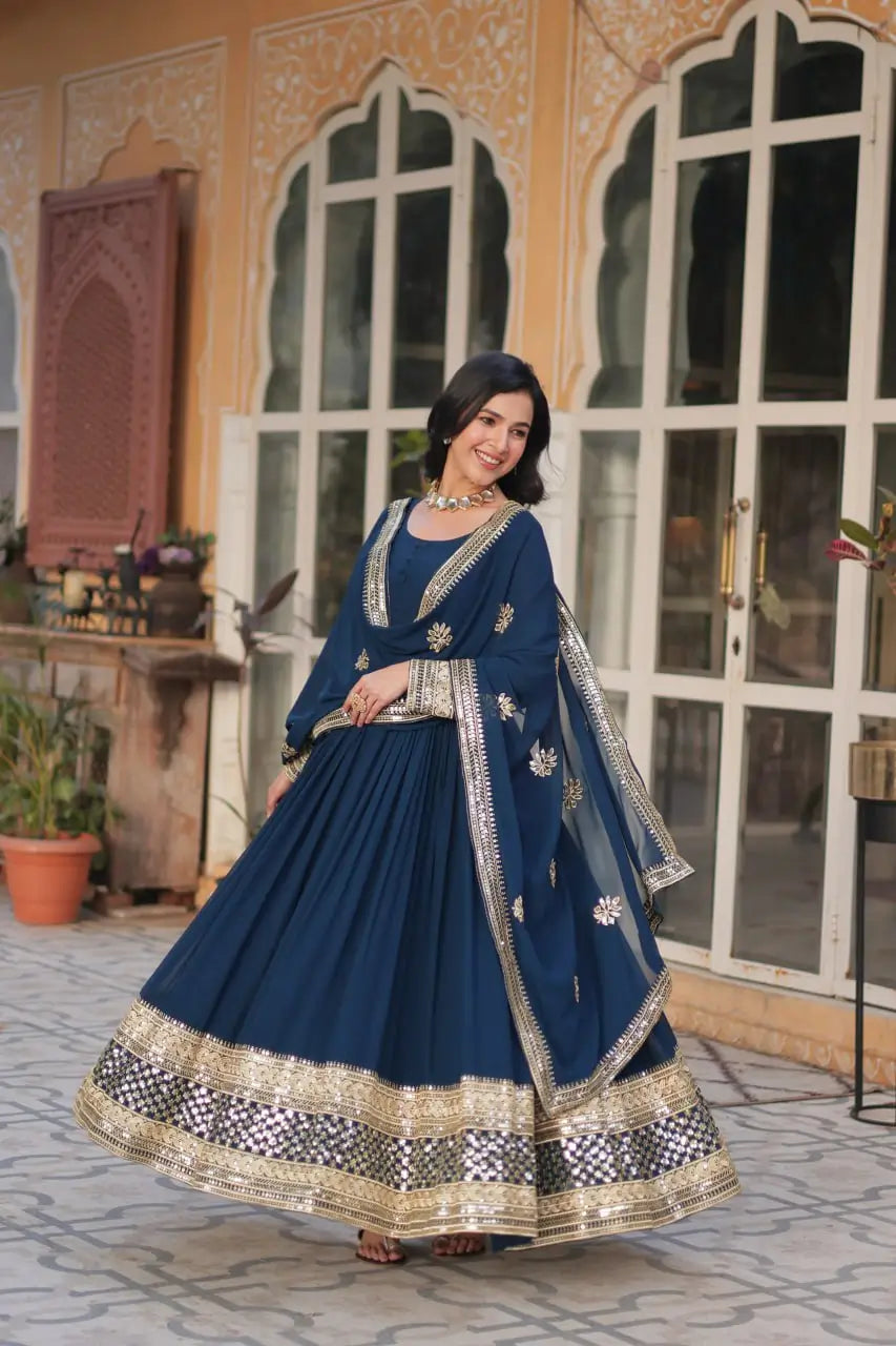 Robe de Designer Bleu Sarcelle avec Broderie Sequins et Dupatta Assorti