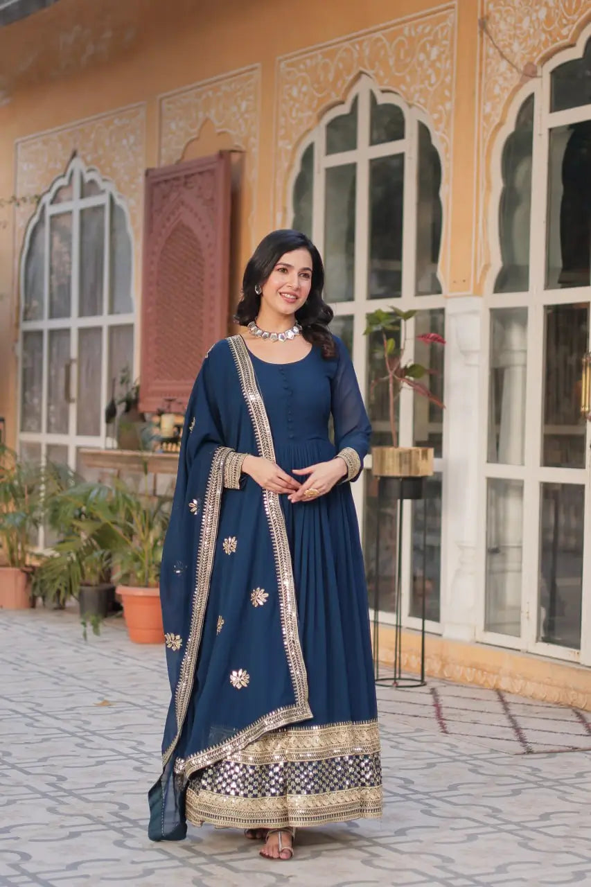 Robe de Designer Bleu Sarcelle avec Broderie Sequins et Dupatta Assorti