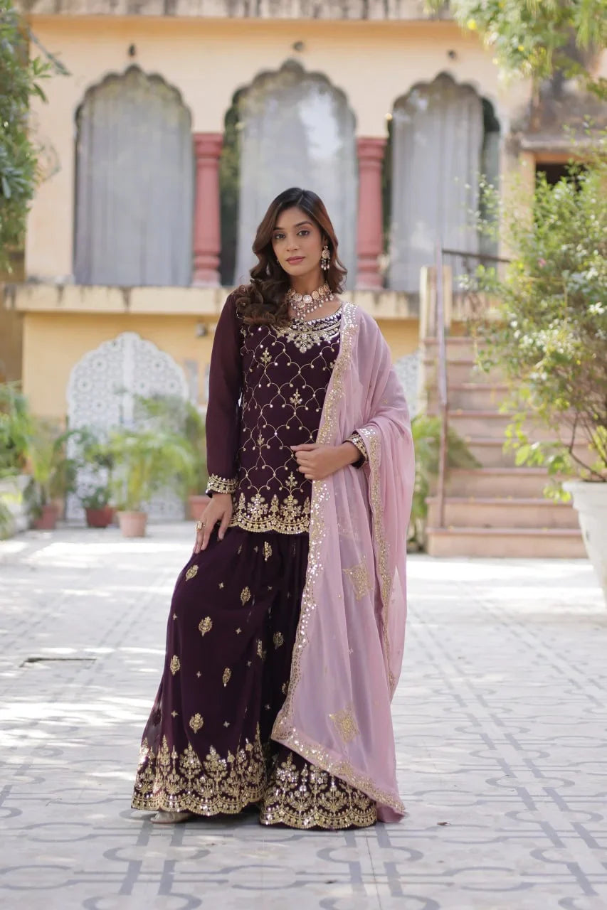 Magenta-lila Kurti Palazzo Set mit Pailletten und kontrastierendem Dupatta
