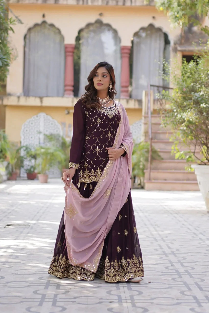 Magenta-lila Kurti Palazzo Set mit Pailletten und kontrastierendem Dupatta