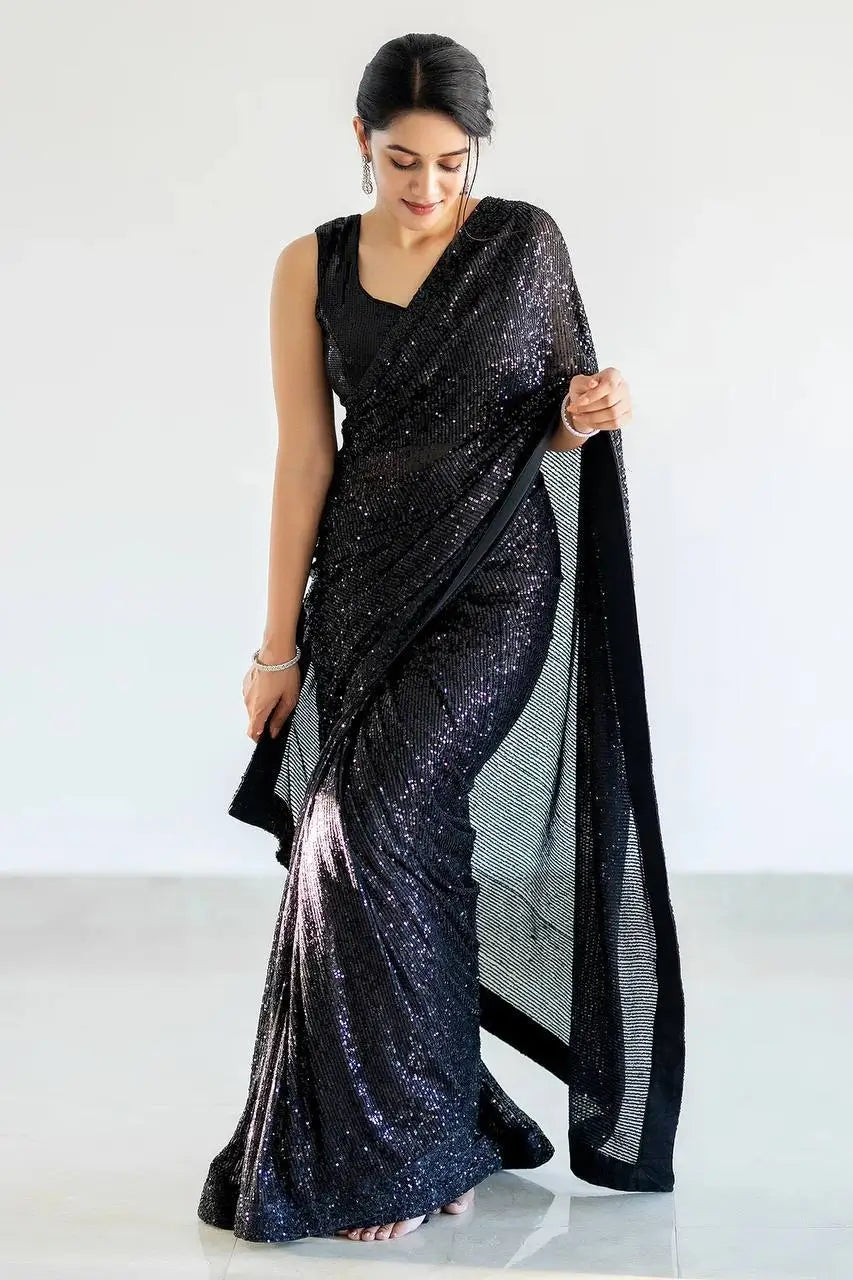 Sari de fête noir intense en georgette avec broderie de sequins scintillants