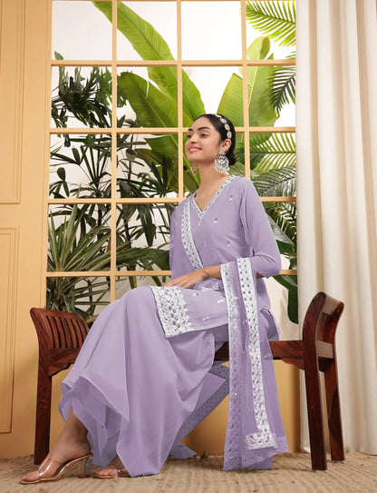 Salwar kameez lavande en georgette avec broderie à sequins