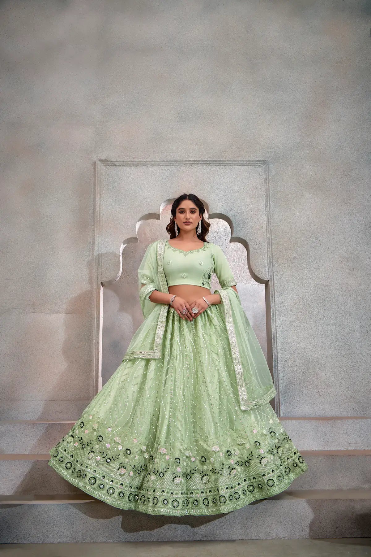Lehenga Choli Rose Vert Menthe en Tulle | Broderies de Fils et Sequins