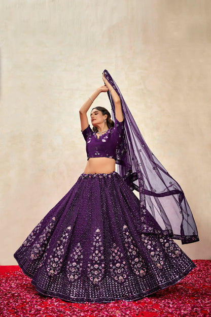 Lehenga Choli en filet couleur violet vin avec broderie au fil et sequins