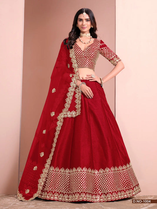 Designer Lehenga Choli aus roter Kunstseide mit Fadenstickerei und Pailletten