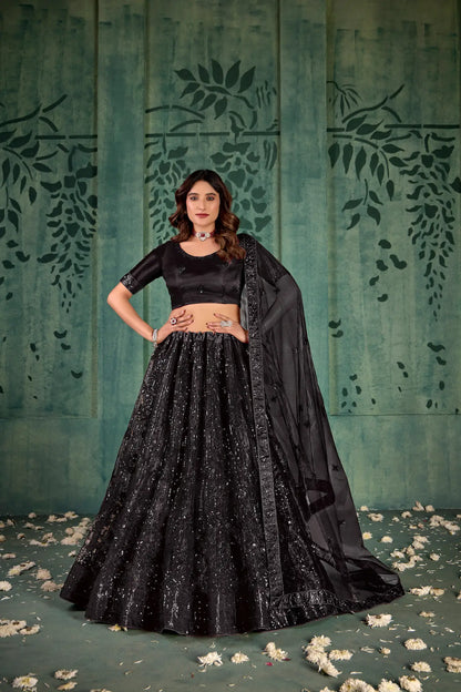 Lehenga Choli en filet noir avec broderie au fil et sequins