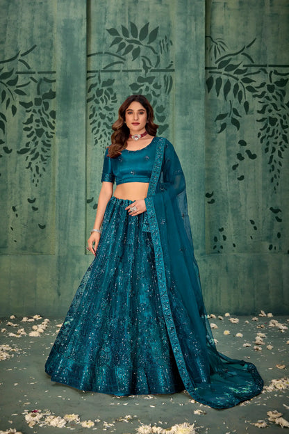 Lehenga Choli en filet bleu-vert cristal avec broderie au fil et sequins