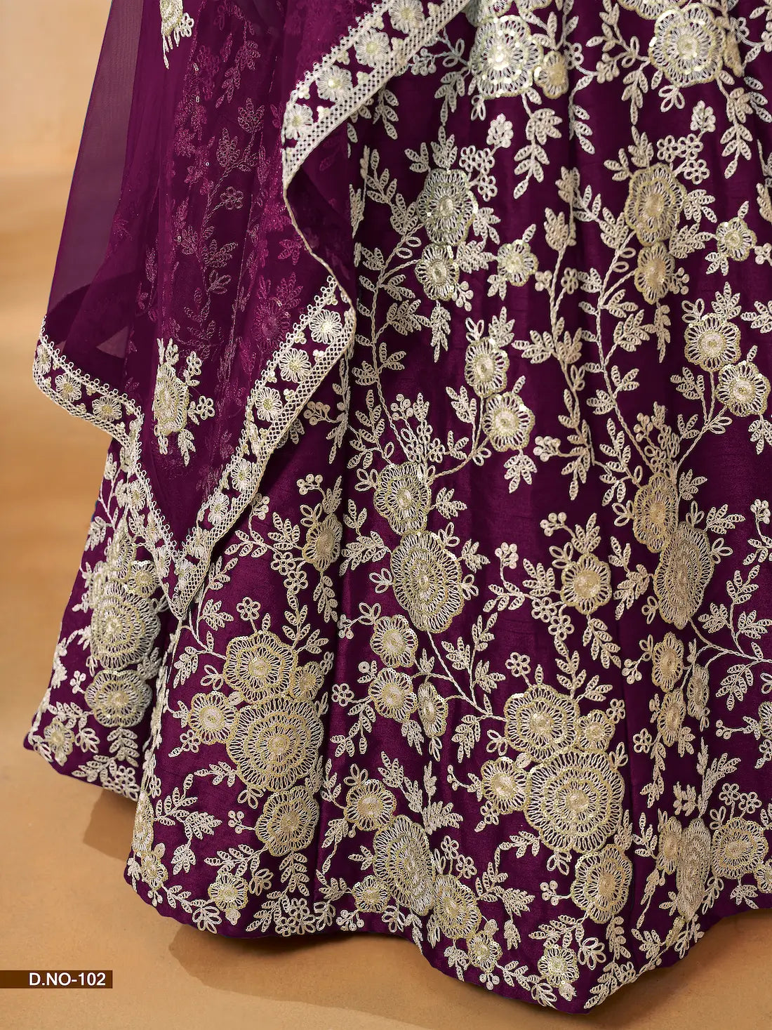 Lehenga Choli violet raisin en soie artificielle avec broderie au fil et sequins