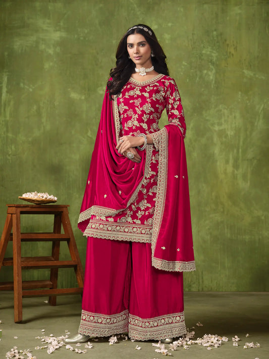 Rotes Palazzo-Set aus Dola-Seide mit Zari-Webart, Fadenstickerei und Pailletten.