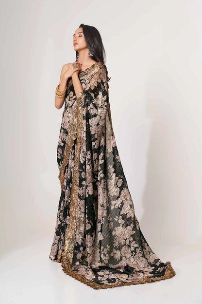 Sari en organza noir à imprimé floral avec travail de sequins