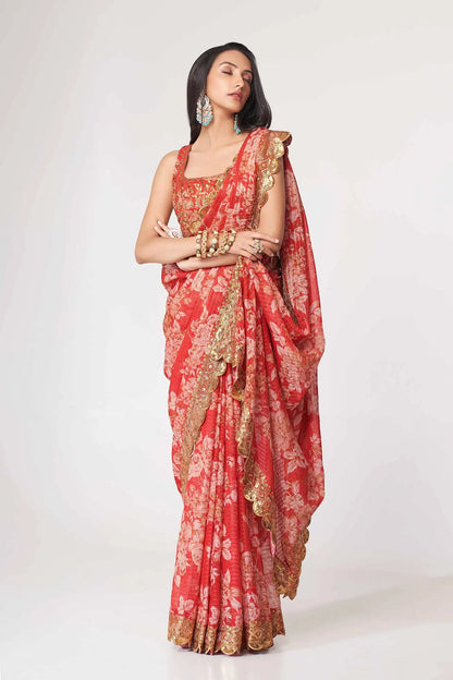 Sari en organza rouge à imprimé floral avec travail de sequins
