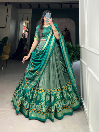 Lehenga Choli en soie Tussar vert de mer à imprimé floral