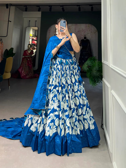 Lehenga Choli en soie Tussar bleu royal avec imprimé floral