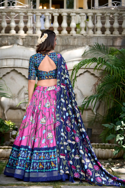 Lehenga Choli imprimé en soie Tussar rose et bleu Imprimé Kalamkari