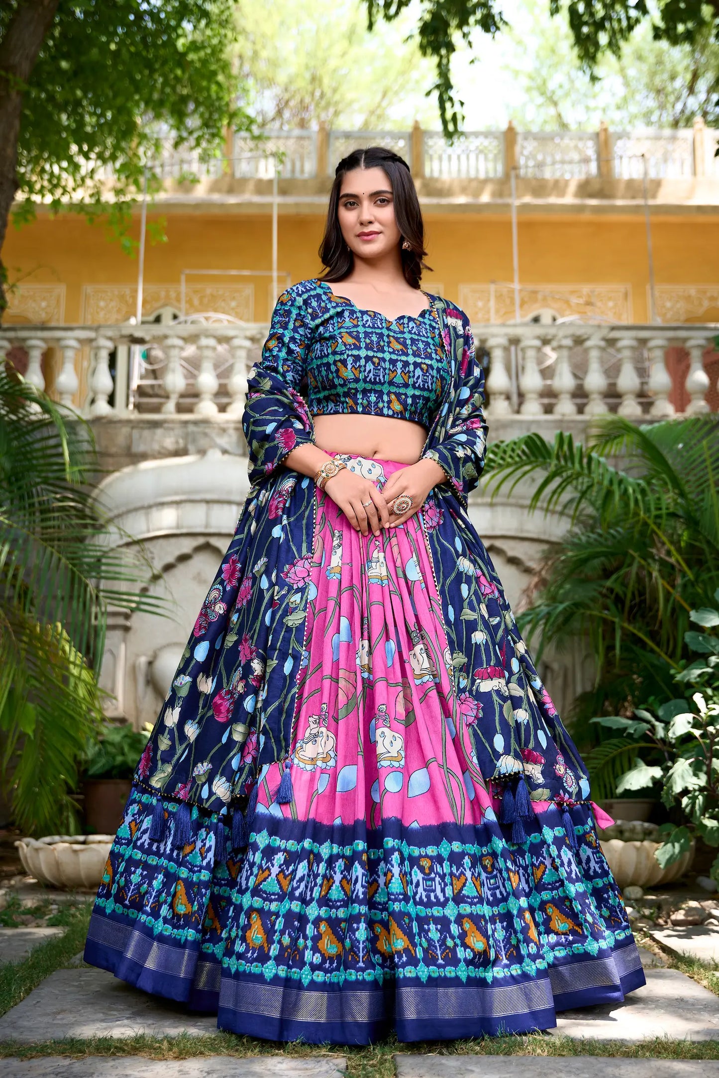 Lehenga Choli imprimé en soie Tussar rose et bleu Imprimé Kalamkari