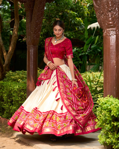 Lehenga Choli rouge soie Tussar imprimé Patola