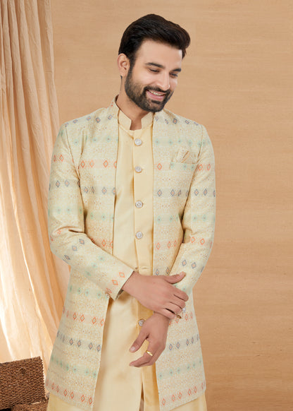 Ensemble Kurta beige avec veste à motifs colorés en soie et viscose pure