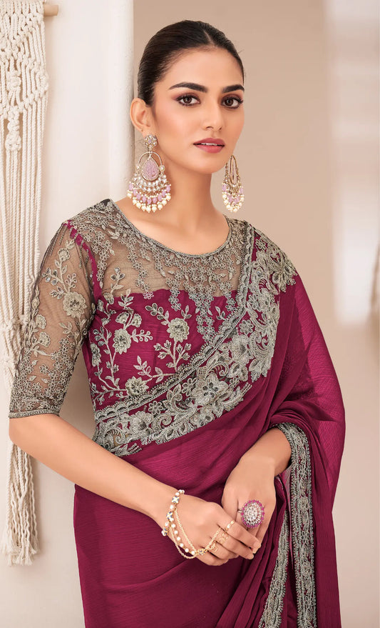 Sari de fête en georgette chiffon rouge cerise avec broderie de sequins et de fils
