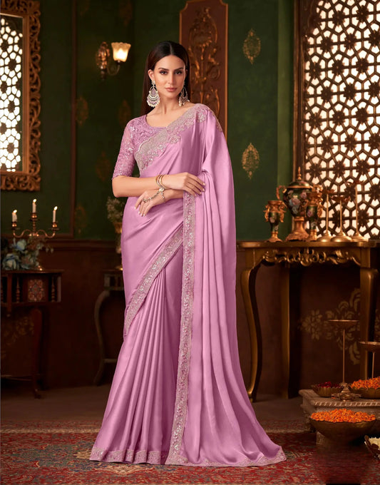 Sari de soirée en chiffon rose pastel avec broderie au fil et sequins