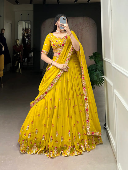 Lehenga choli en georgette moutarde avec broderie à sequins