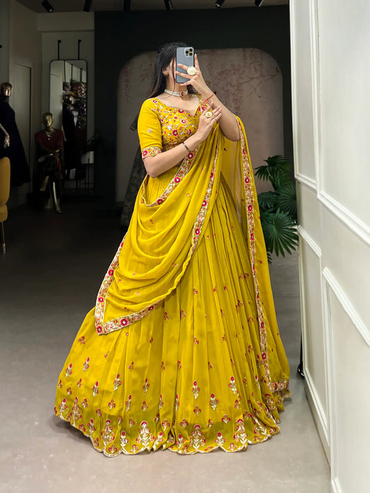 Lehenga choli en georgette moutarde avec broderie à sequins