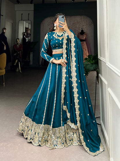 Lehenga choli en soie Vichitra bleu sarcelle avec broderies de sequins et de fil