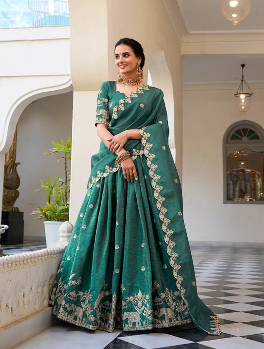 Entenblaues Lehenga Choli mit Paillettenstickerei