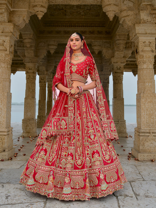 Eleganter rosa-grauer Braut-Lehenga mit Zarkan-Stickerei und Pailletten