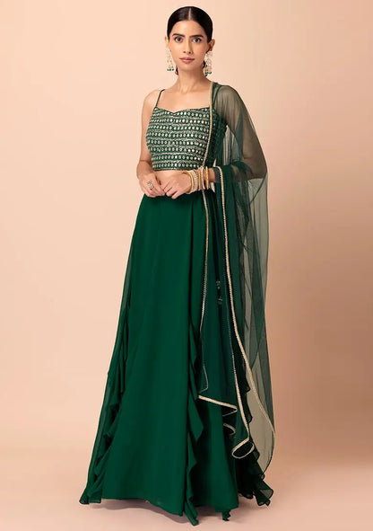 Lehenga fancy en Georgette Vert avec un travail de sequins multiples