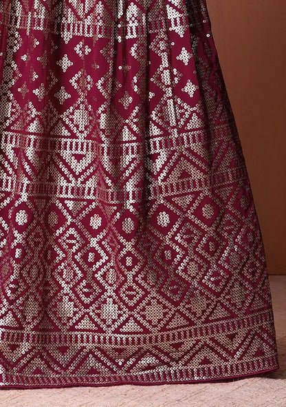 Lehenga en georgette rose foncé avec sequins et broderie à fil