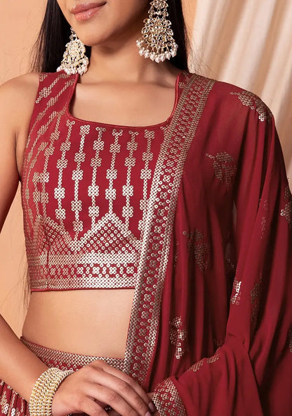 Lehenga en georgette bordeaux avec sequins et broderie à fil
