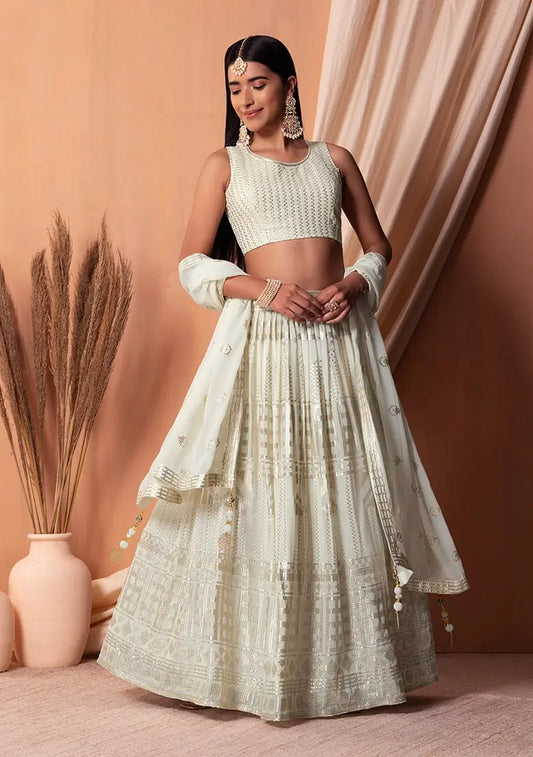 Lehenga Choli en georgette blanche avec sequins et broderie à fil