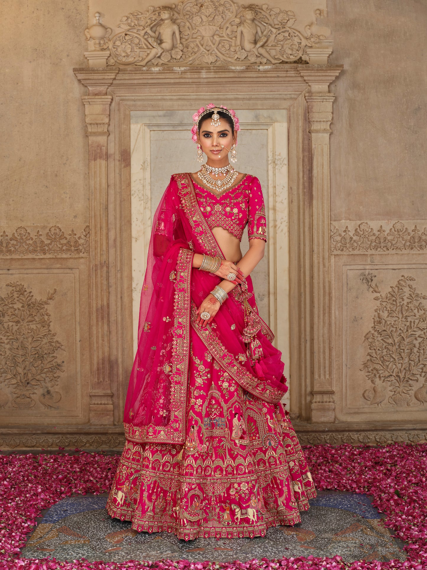 Lehenga de mariée rose rouge ANEET avec détails de broderies dorées