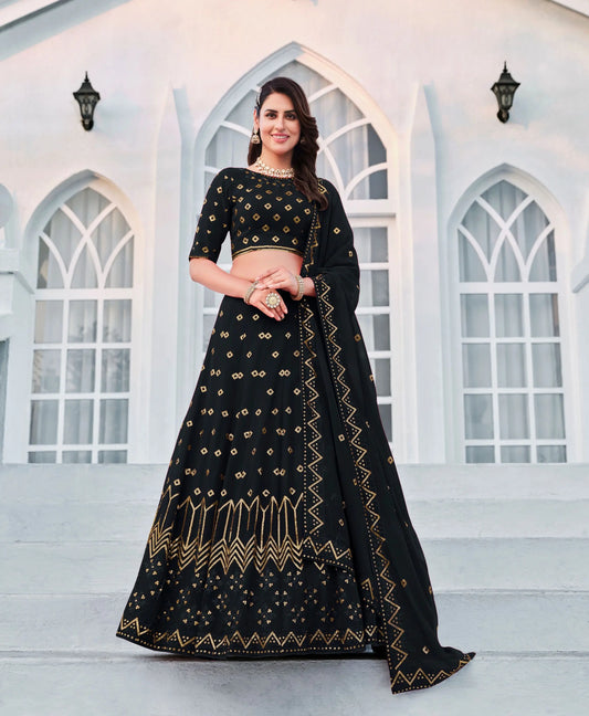 Ensemble Lehenga Choli bleu marine en georgette avec broderie en fil et sequins