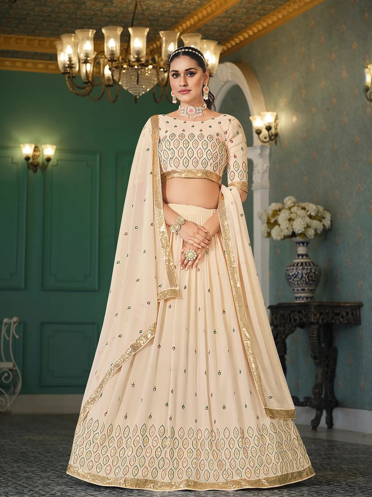 Ensemble Lehenga Choli beige en georgette avec broderie en fil et sequins