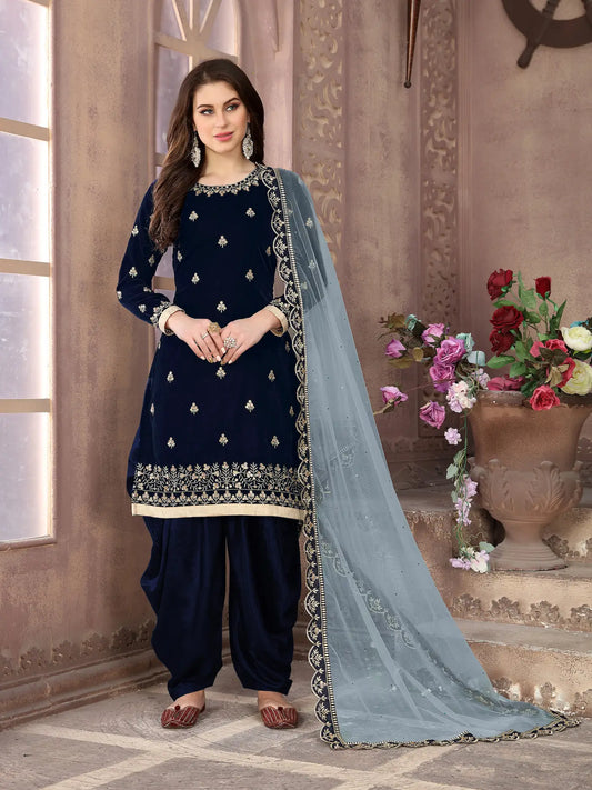Marineblauer Salwar-Anzug aus Samt mit Fadenstickerei und Pailletten