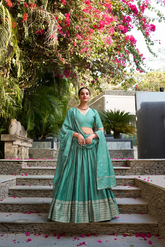 Seegrüner Lehenga Choli aus reiner Chanderi-Seide mit Zari-Webarbeit