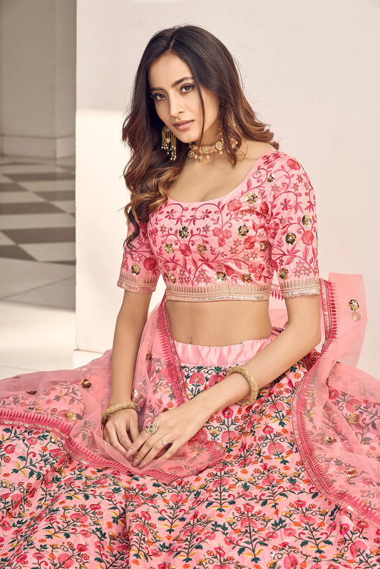 Rosa Kunstseide Lehenga Choli mit Fadenstickerei und Pailletten KAYANI COLLECTION