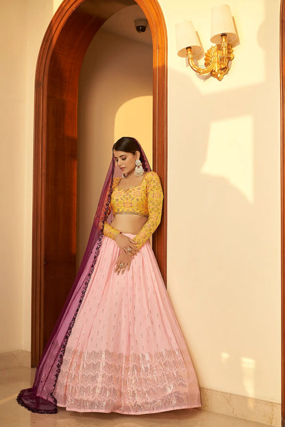 Lehenga Choli en Georgette Rose Clair contrasté avec Travail Mukaish Embelli