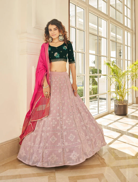 Lehenga Choli en Georgette Rose Pâle avec Broderie en Fil et Sequins